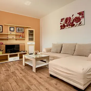 apartment-mikulic-pula.pula-hotels.org/