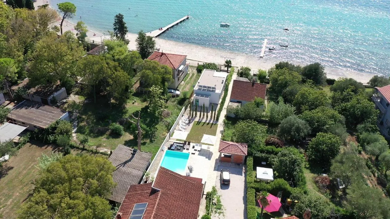 Villa Lukas Sukošan Panzió